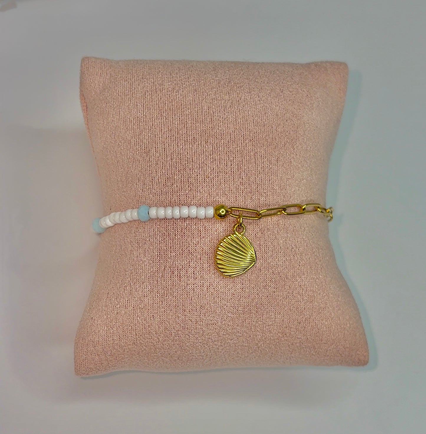 Concha Dorada Bracelet
