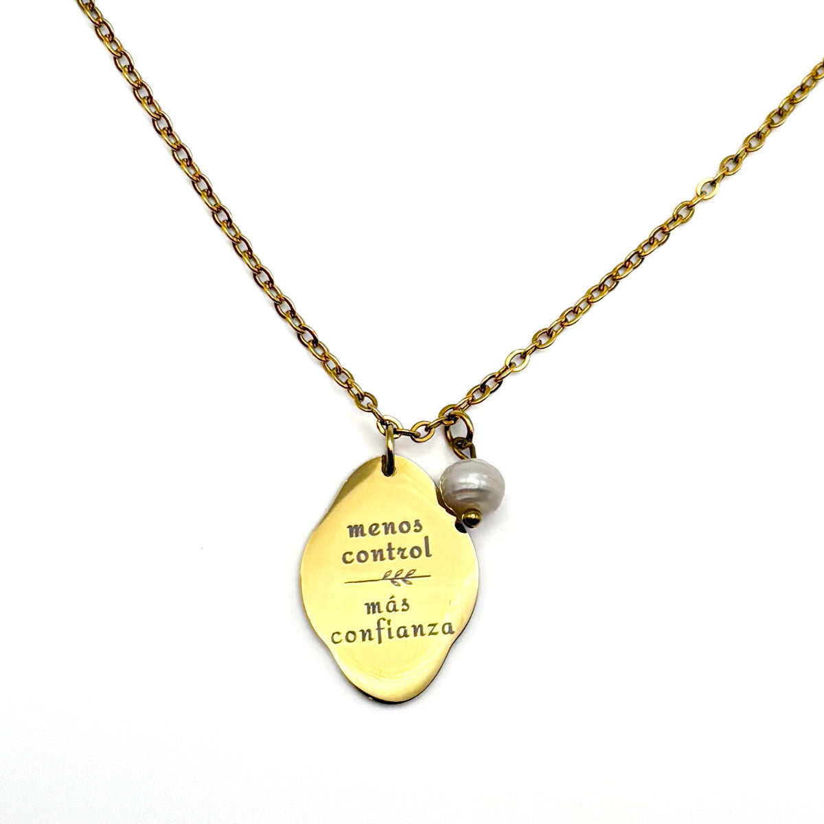 Menos Control, Más Confianza | Collar grabado en láser